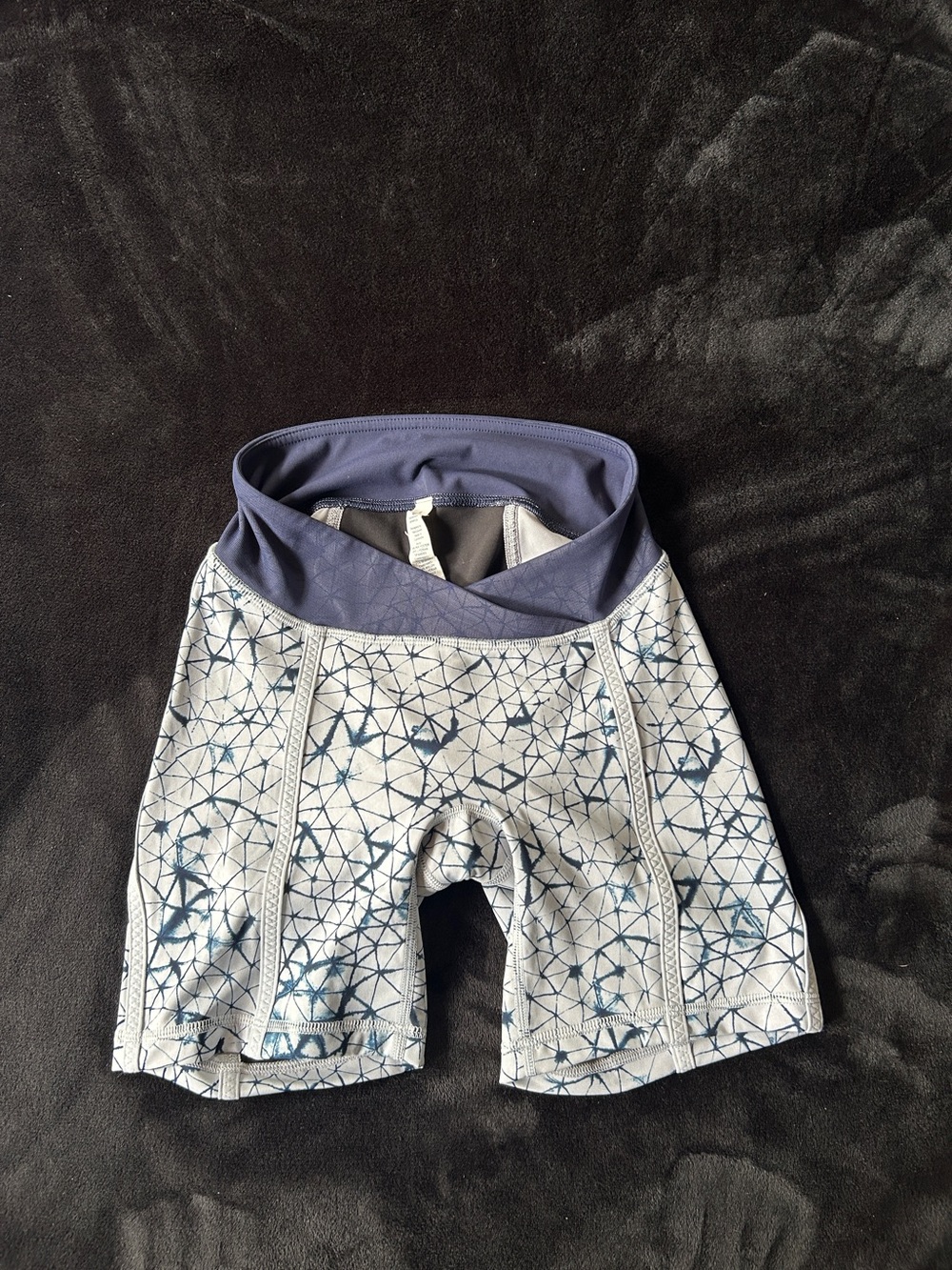 Lululemon Pedal Pace Padded Cycling Bike Shorts Women's Size 4